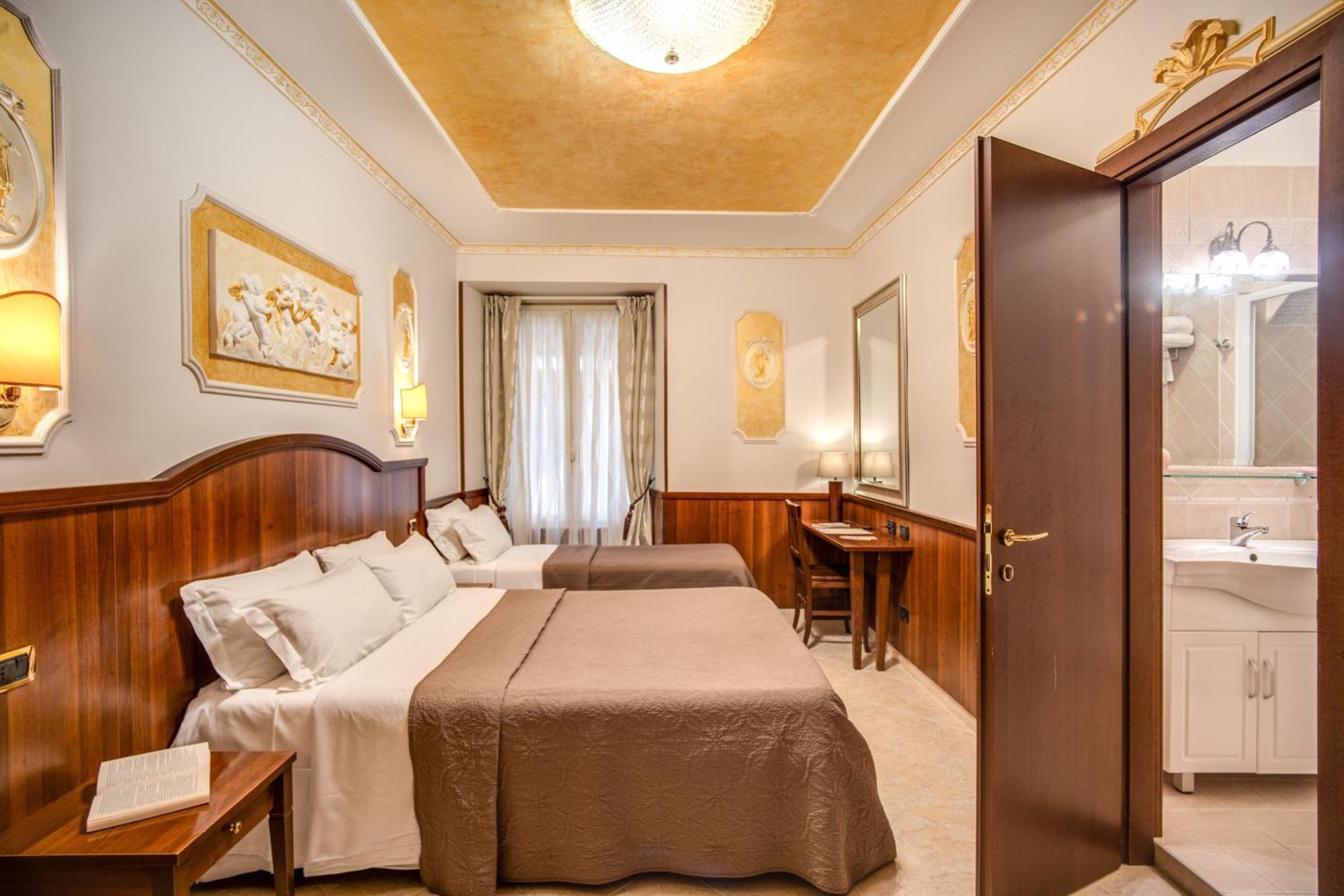 Nakissa Inn — Foto 1